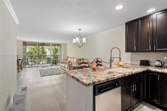4345 Trevi Ct 202, Lake Worth, FL 33467
