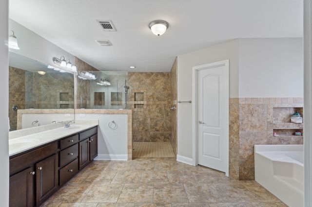 2365 Crescent Road, Navarre, FL 32566