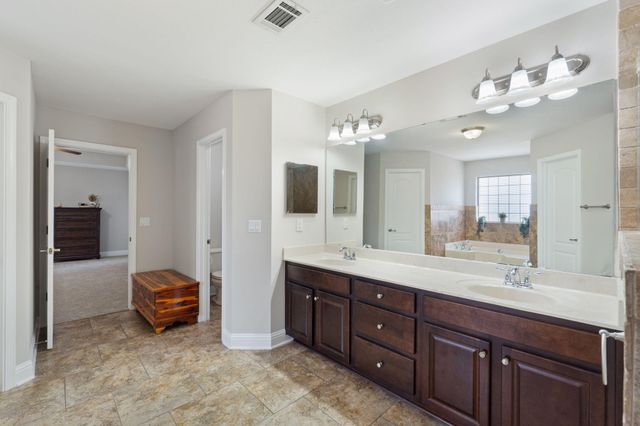 2365 Crescent Road, Navarre, FL 32566