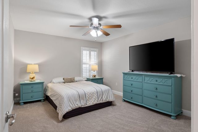 2365 Crescent Road, Navarre, FL 32566