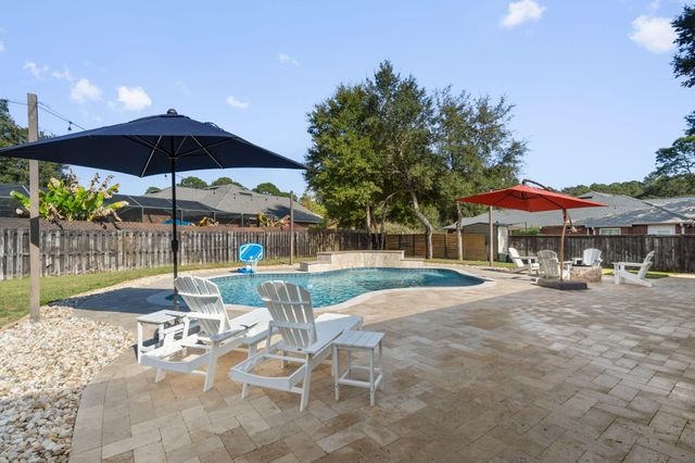 2365 Crescent Road, Navarre, FL 32566