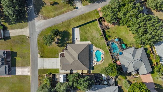 2365 Crescent Road, Navarre, FL 32566