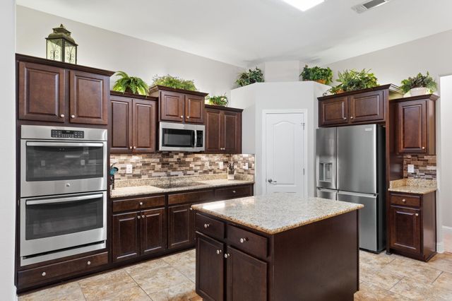 2365 Crescent Road, Navarre, FL 32566