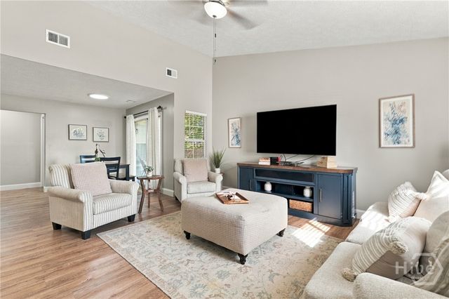 137 Crossover Lane, Savannah, GA 31410