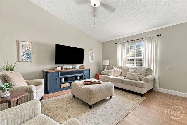 137 Crossover Lane, Savannah, GA 31410