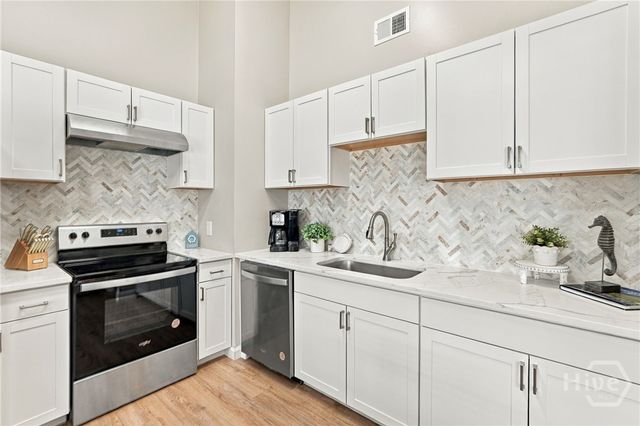 137 Crossover Lane, Savannah, GA 31410