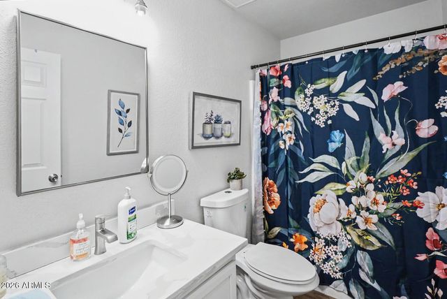2946 S MANDY Circle, Mesa, AZ 85212