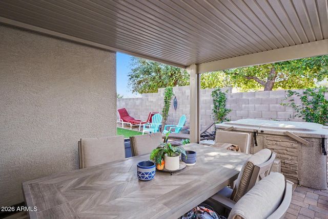 2946 S MANDY Circle, Mesa, AZ 85212
