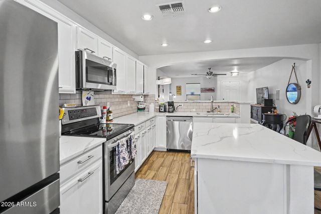 2946 S MANDY Circle, Mesa, AZ 85212
