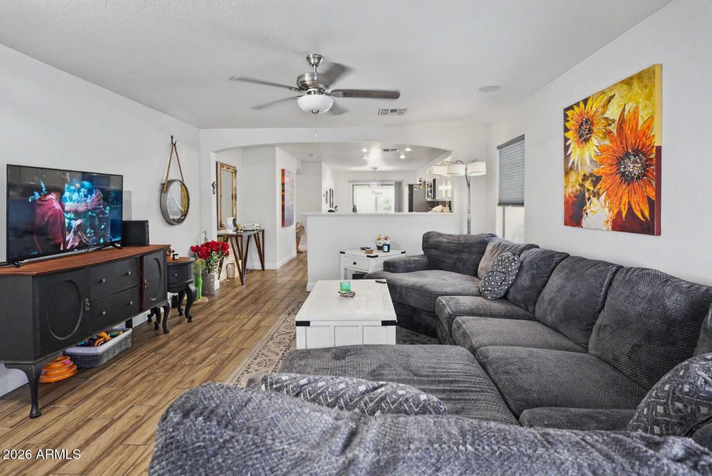 Image 8 of property listing at 2946 S MANDY Circle, Mesa, AZ 85212