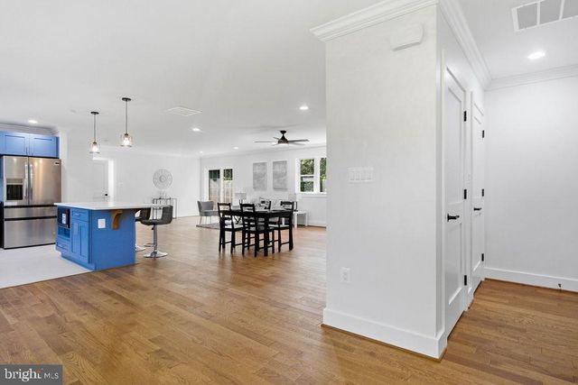 6620 NAPOLI RD, Temple Hills, MD 20748