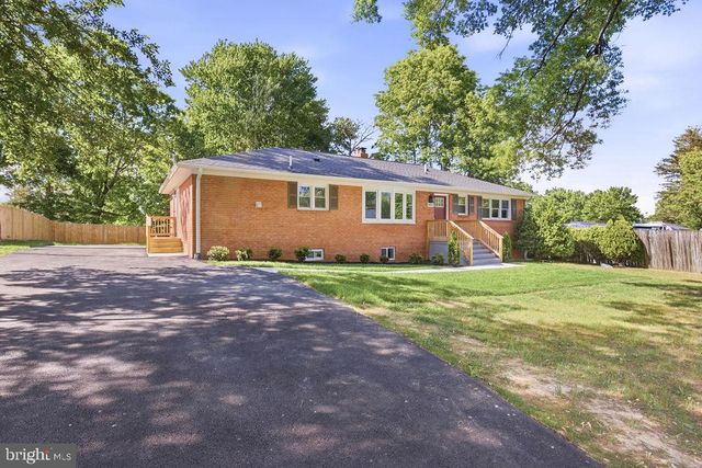 6620 NAPOLI RD, Temple Hills, MD 20748