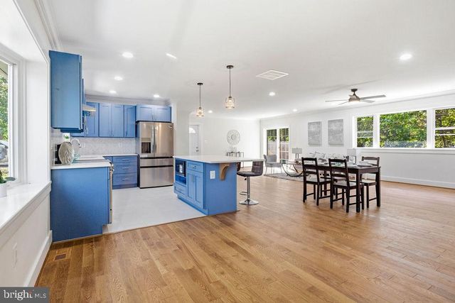6620 NAPOLI RD, Temple Hills, MD 20748