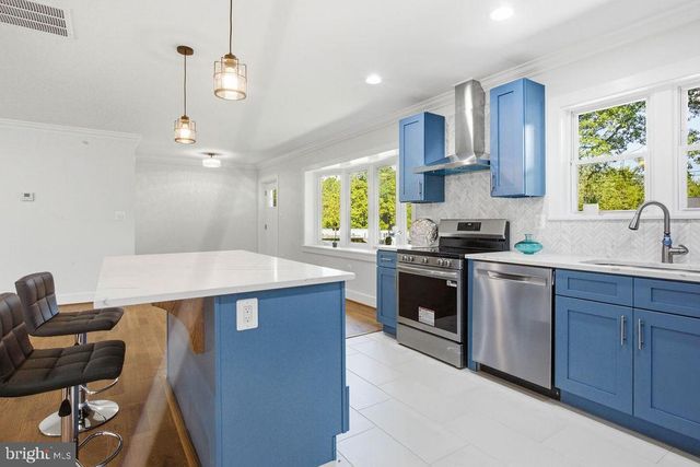 6620 NAPOLI RD, Temple Hills, MD 20748