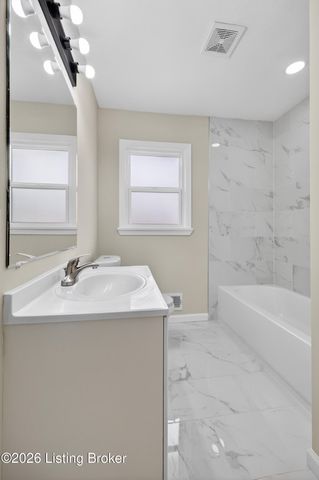 10022 Normie Ln, Louisville, KY 40229