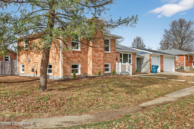 10022 Normie Ln, Louisville, KY 40229