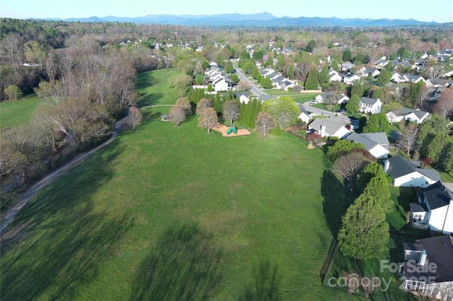 338 English Oak Road, Fletcher, NC 28732