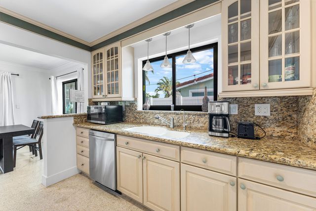 731 SE 5th Avenue, Pompano Beach, FL 33060