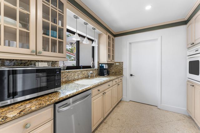 731 SE 5th Avenue, Pompano Beach, FL 33060