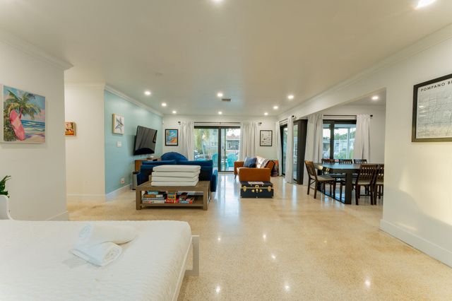 731 SE 5th Avenue, Pompano Beach, FL 33060