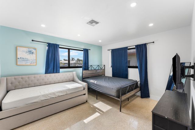 731 SE 5th Avenue, Pompano Beach, FL 33060