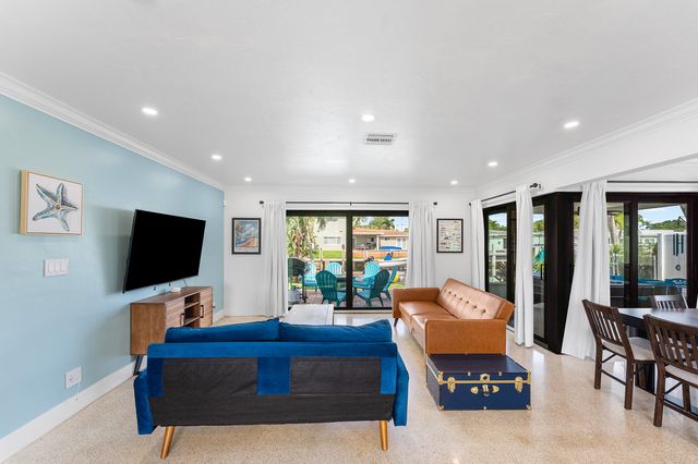 731 SE 5th Avenue, Pompano Beach, FL 33060