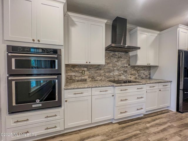 4325 APPLETON Avenue, Jacksonville, FL 32210