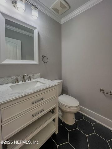 4325 APPLETON Avenue, Jacksonville, FL 32210