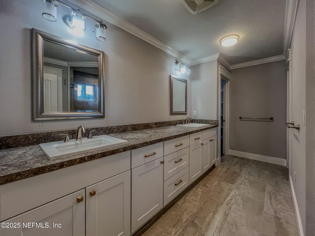 4325 APPLETON Avenue, Jacksonville, FL 32210