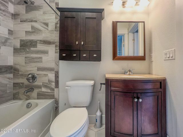 4325 APPLETON Avenue, Jacksonville, FL 32210