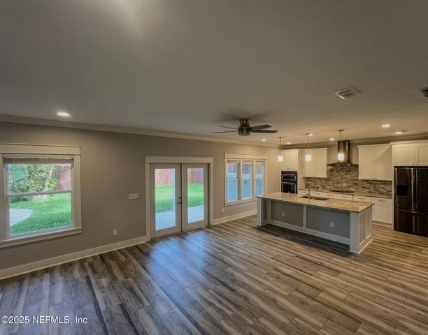 4325 APPLETON Avenue, Jacksonville, FL 32210