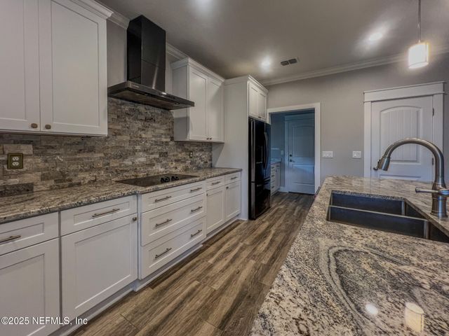 4325 APPLETON Avenue, Jacksonville, FL 32210