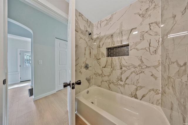 1659 S Evans Avenue, Evansville, IN 47713