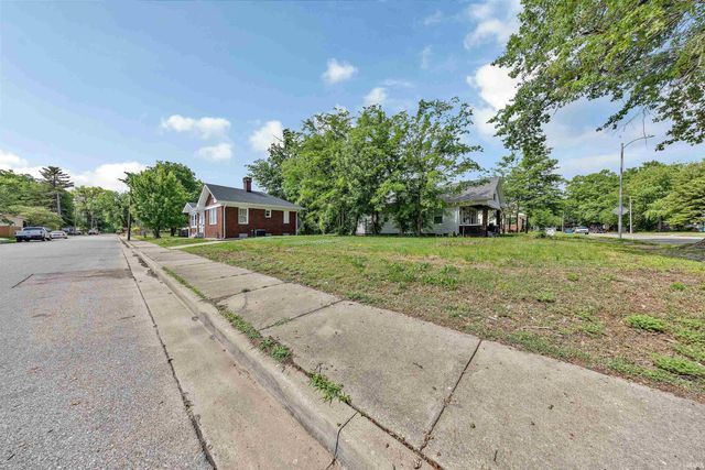 1659 S Evans Avenue, Evansville, IN 47713