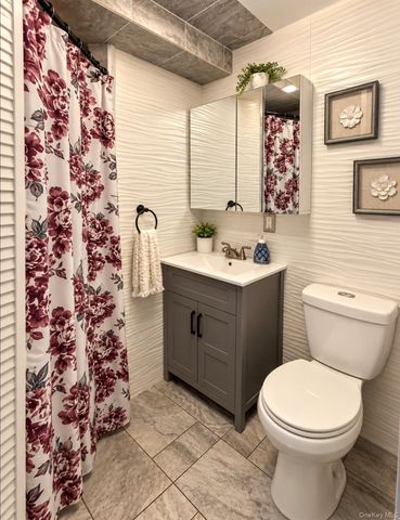 7808 64th Place, Glendale, NY 11385