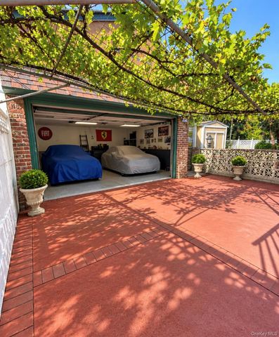7808 64th Place, Glendale, NY 11385
