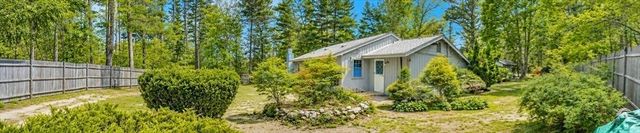 77 Center St, Carver, MA 02330
