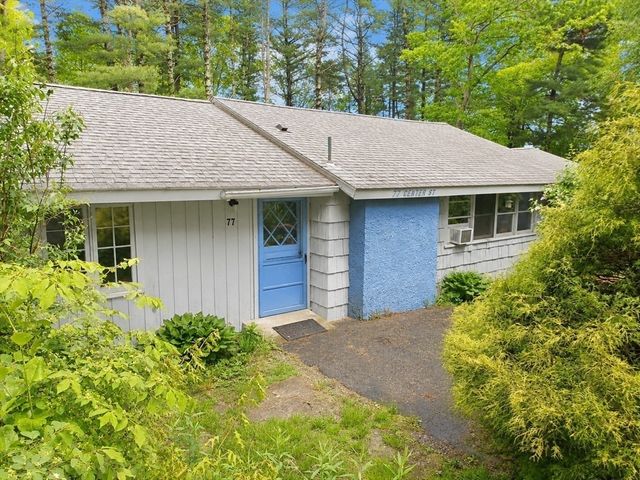 77 Center St, Carver, MA 02330