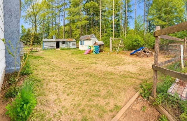 77 Center St, Carver, MA 02330