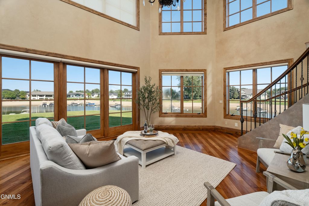 4910 Lakewood Drive SE, Mandan, ND 58554 photo 24