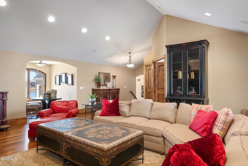 4910 Lakewood Drive SE, Mandan, ND 58554 photo 49