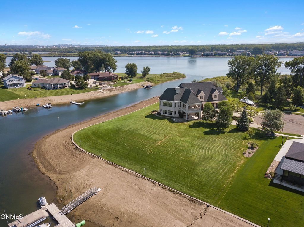 4910 Lakewood Drive SE, Mandan, ND 58554 photo 63