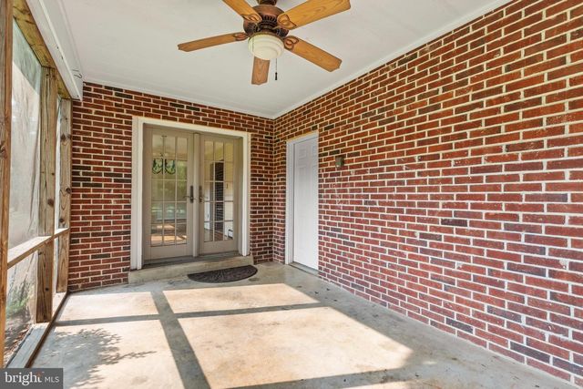 6907 CLIFTON RD, Clifton, VA 20124