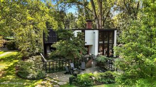 12108 Locust Ln, Anchorage, KY 40223