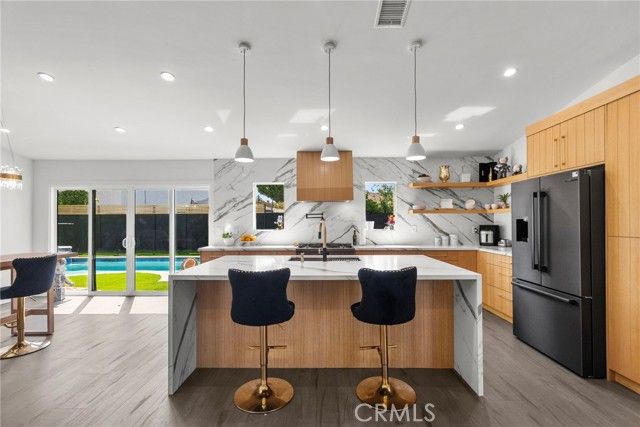 2282 Brentwood Street, Simi Valley, CA 93063