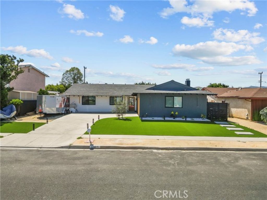 2282 Brentwood Street, Simi Valley, CA 93063