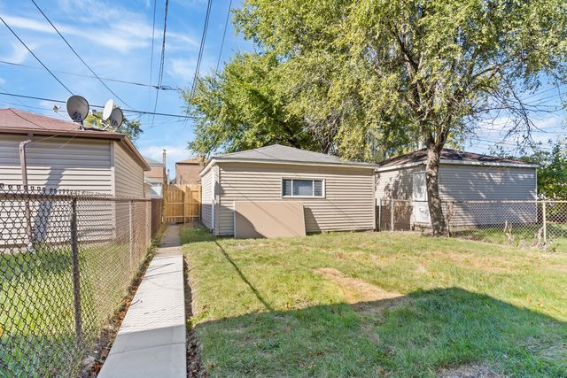 10342 S Calumet Avenue 3, Chicago, IL 60628