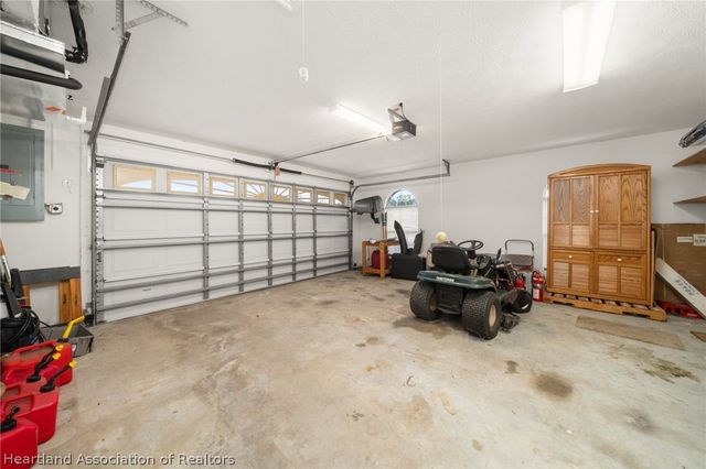 200 Maple Lane, Sebring, FL 33876