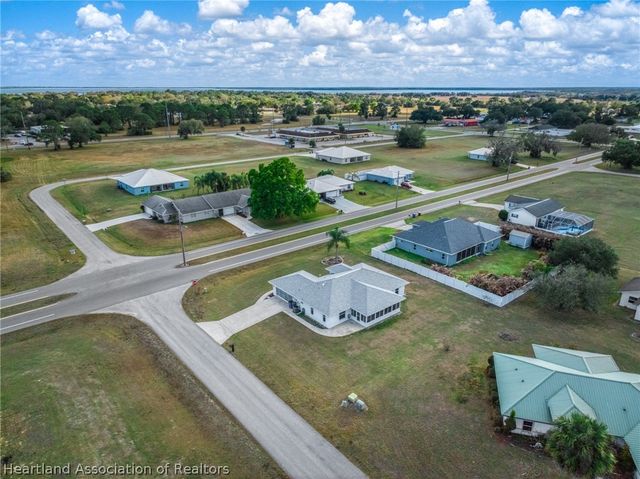 200 Maple Lane, Sebring, FL 33876