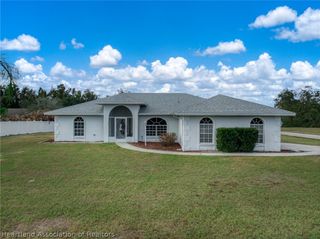 200 Maple Lane, Sebring, FL 33876